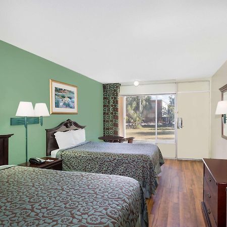Travelodge By Wyndham Fort Myers North North Fort Myers Buitenkant foto