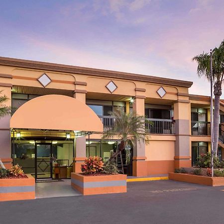 Travelodge By Wyndham Fort Myers North North Fort Myers Buitenkant foto