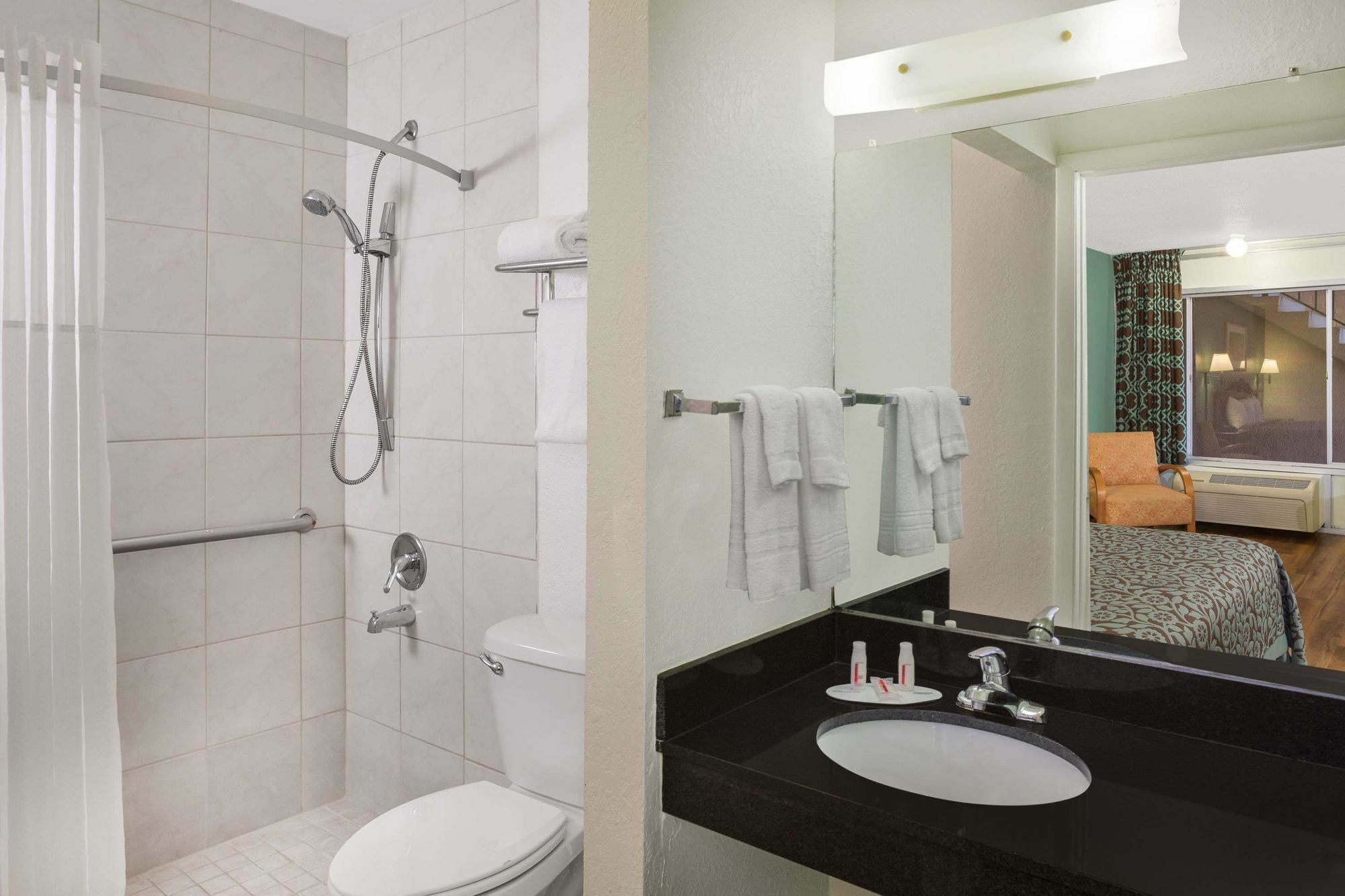Travelodge By Wyndham Fort Myers North North Fort Myers Buitenkant foto